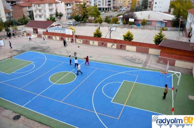 Tokat’ta voleybol ve basketbol sahası olmayan okul kalmayacak