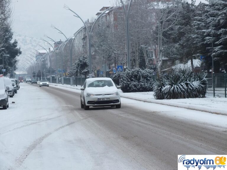 Tokat’ta kar etkili oldu