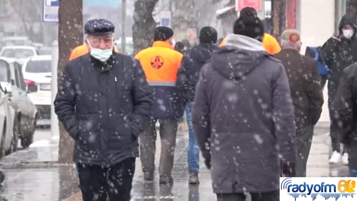 Tokat’ta kar yağışı vatandaşları sevindirdi