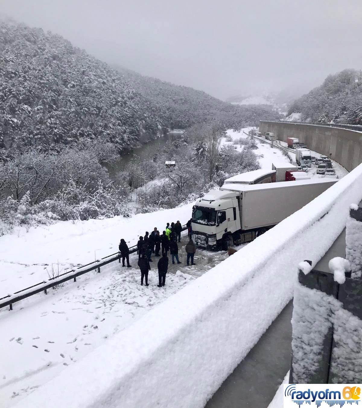 Tokat’ta D-100 kara yolu ulaşıma açıldı