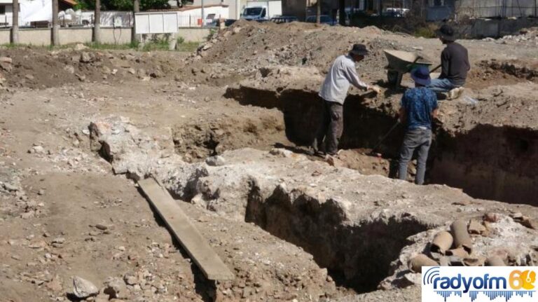 Sır gibi kazı çalışması! Ekipler harıl harıl çalışıyor, tüm kent bu noktaya odaklandı