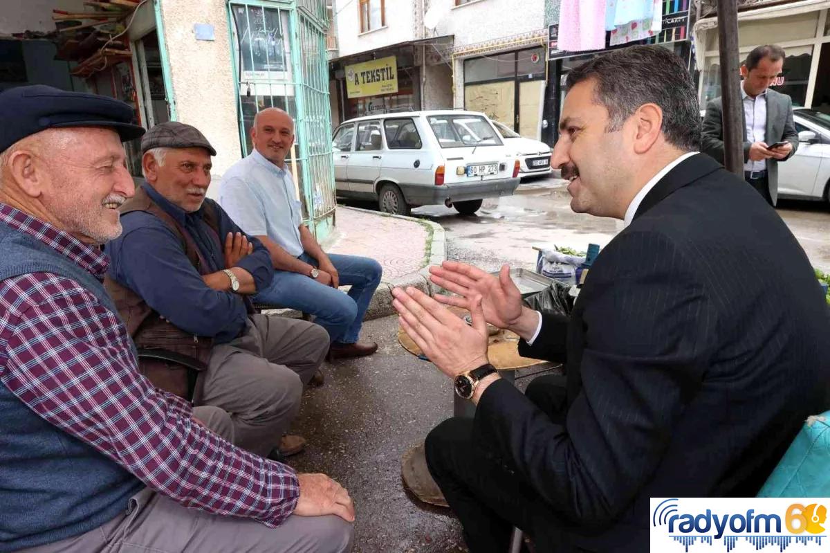 Başkan Eroğlu, esnaf ve vatandaşlarla biraya geldi