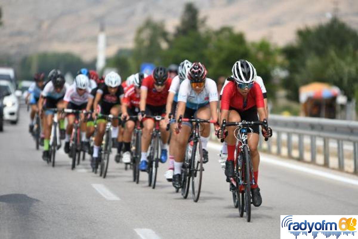 Tokat spor haberleri | Bisiklet puanlı yol yarışları 6’ncı etabı Tokat’ta başladı