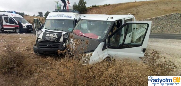 Son dakika haberleri! Tokat’ta yolcu minibüsü ile kamyomet çarpıştı: 4 yaralı