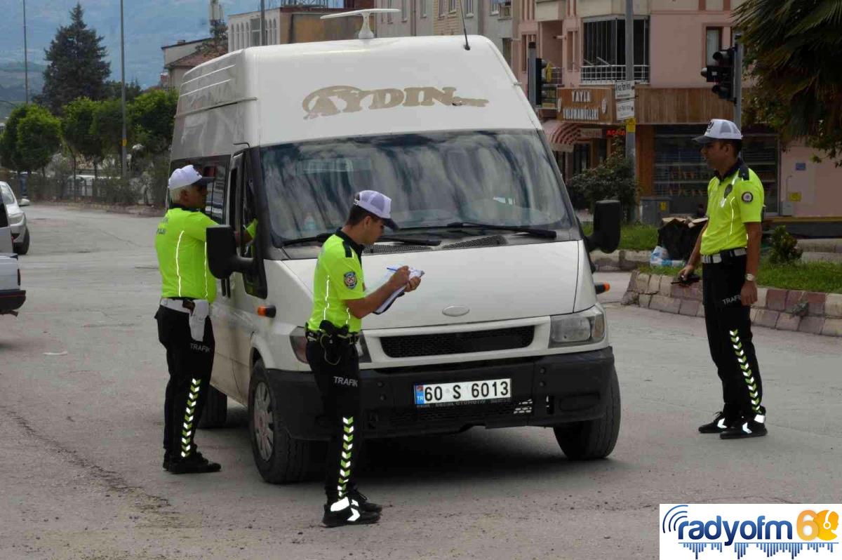 Tokat haberleri… Niksar’da öğrenci servisleri denetlendi